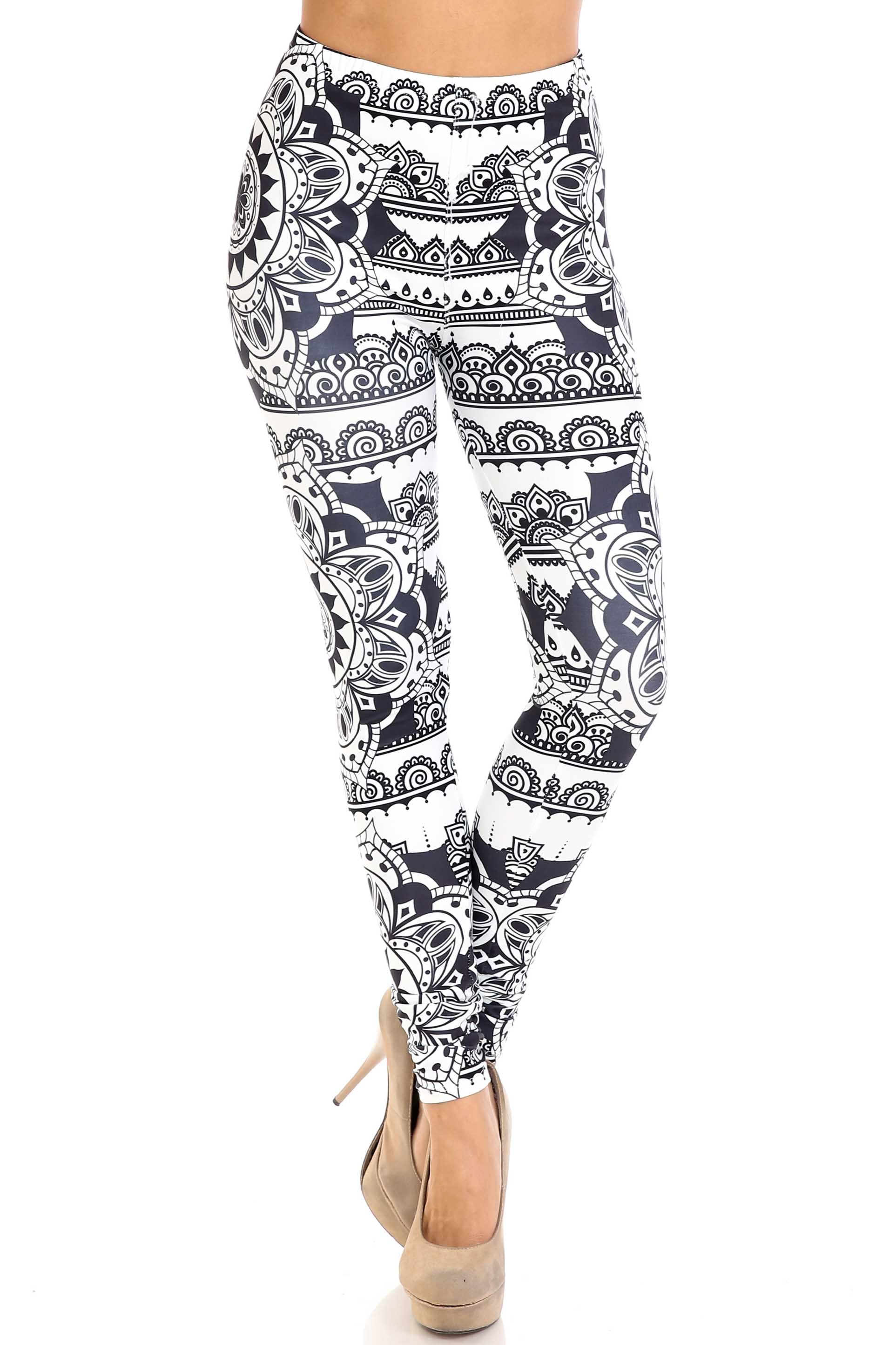 Creamy Soft Monochrome Mandala Leggings - By USA Fashion (One Size Regular,Black)