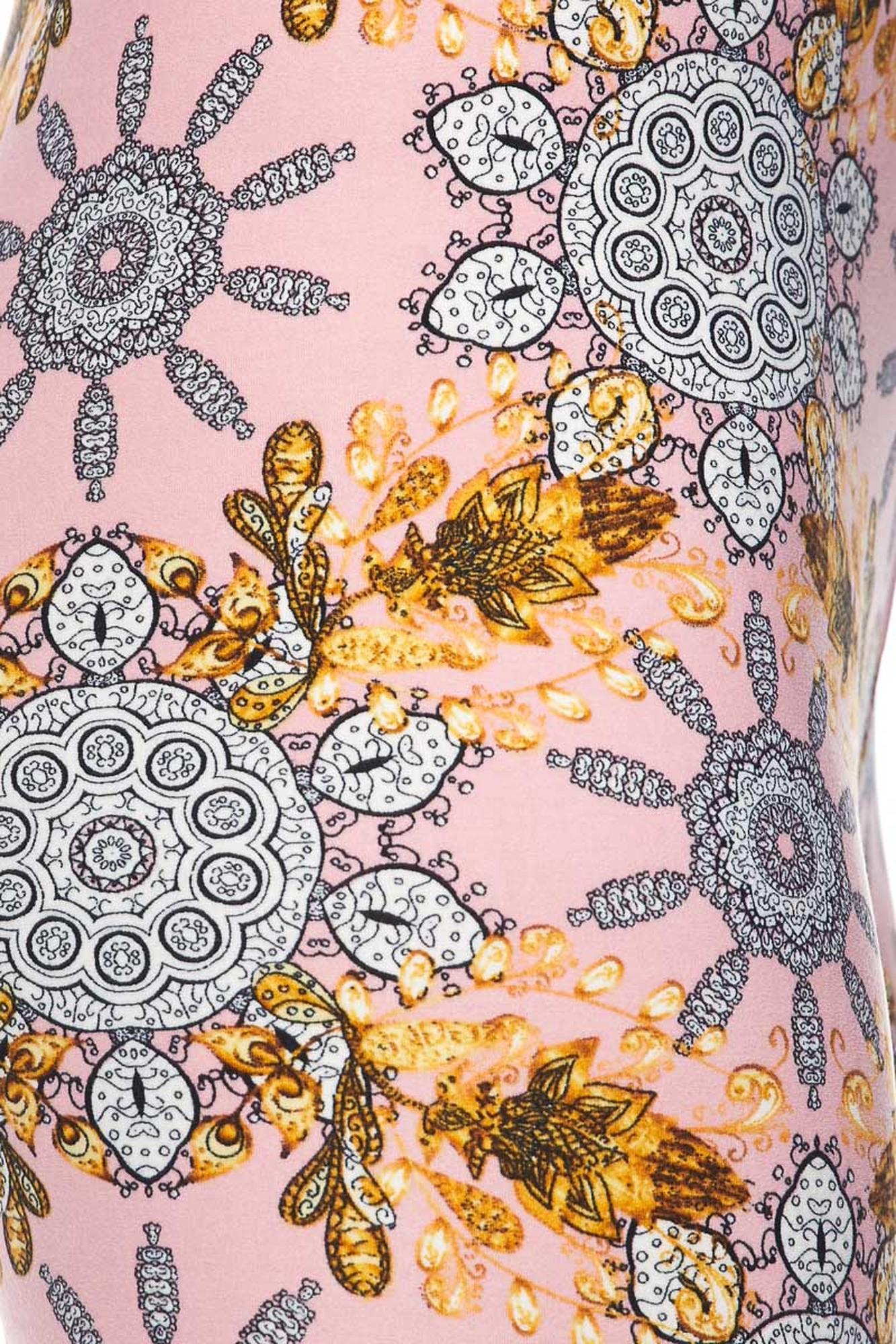 Buttery Soft Gorgeous Pink Motif Capris (One Size Regular,Pink)