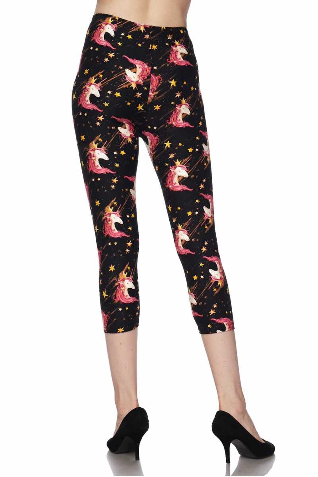 Buttery Soft Twinkle Unicorn Plus Size Capris (One Size Plus,Black)