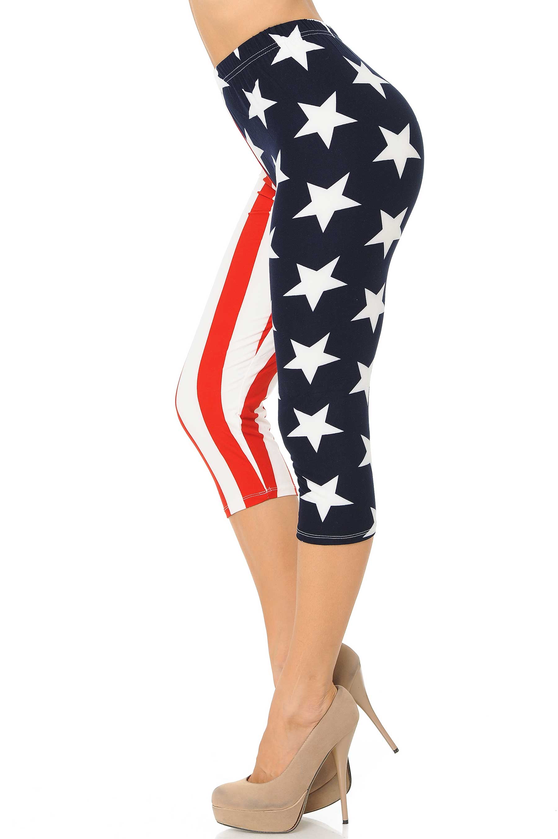 Buttery Soft Split USA Flag Capris (One Size Regular,Red)