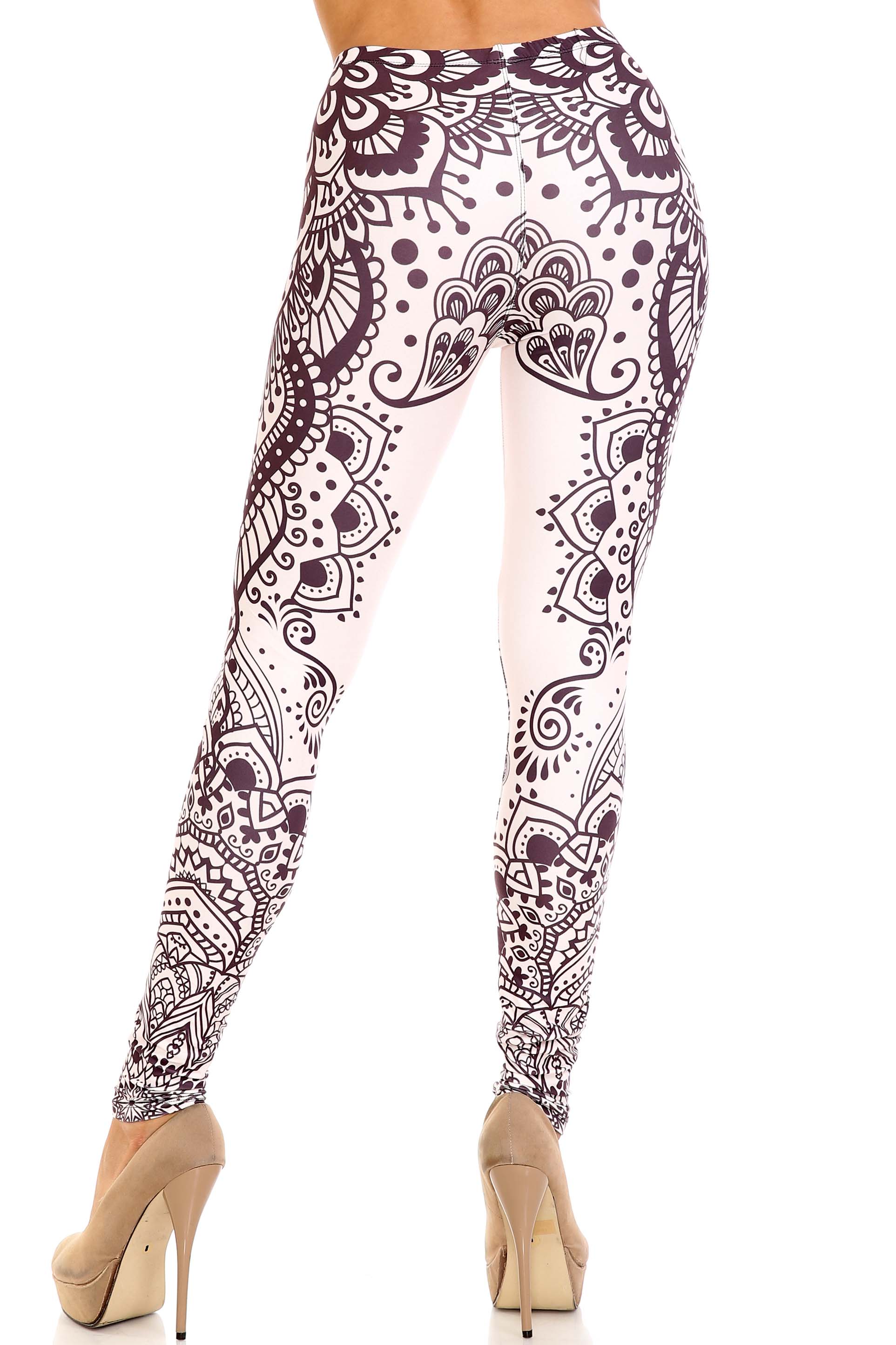 Creamy Soft Creamy Tribal Mandala Extra Plus Size Leggings - 3X-5X - USA Fashion (XPlus One Size,Beige)
