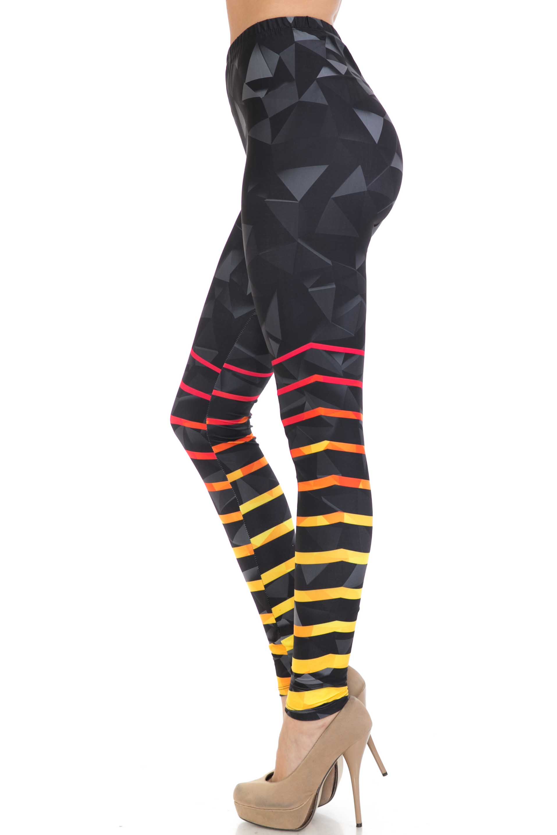 Creamy Soft 3D Harmonic Angles Extra Plus Size Leggings - 3X-5X - USA Fashion (XPlus One Size,Black)