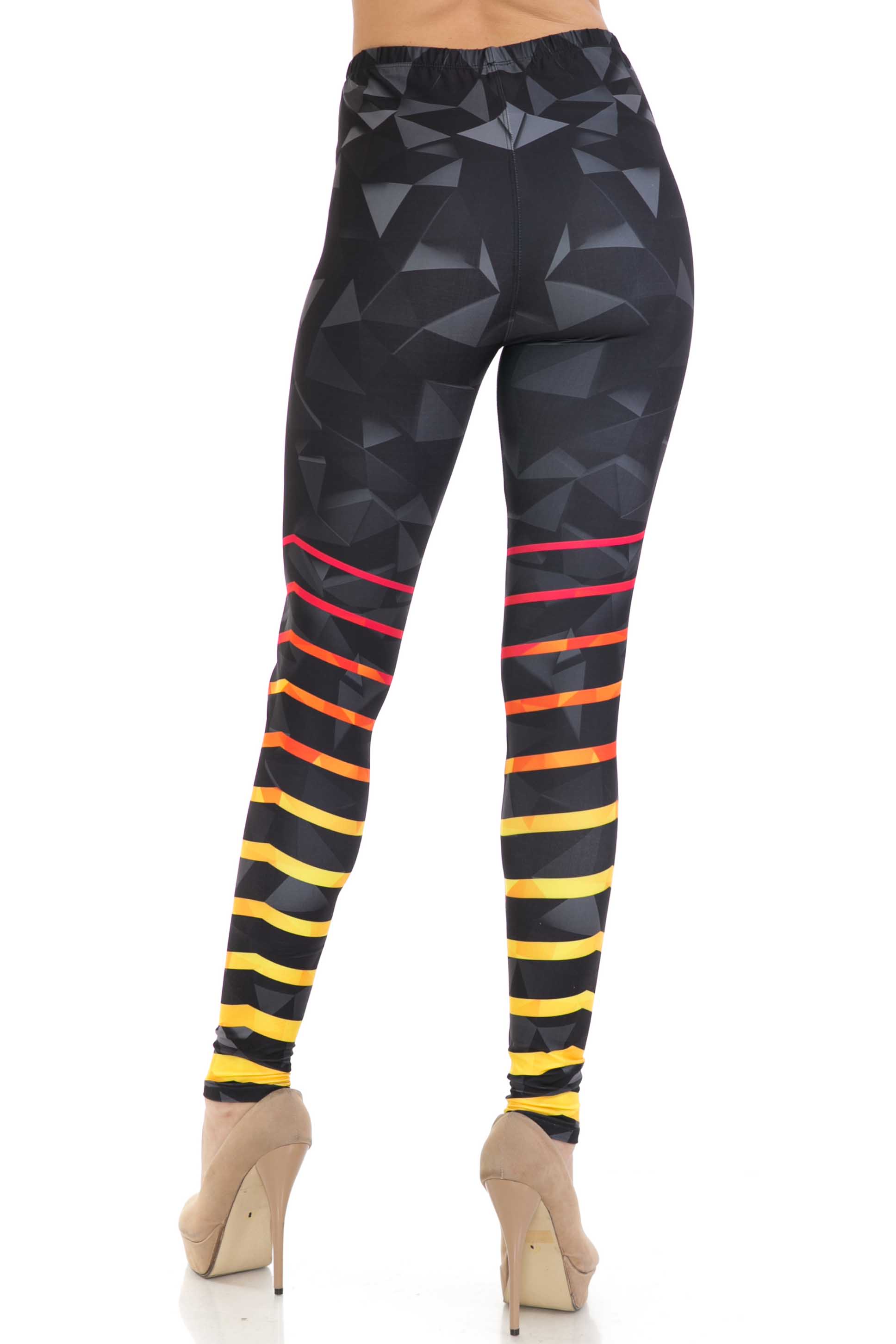 Creamy Soft 3D Harmonic Angles Extra Plus Size Leggings - 3X-5X - USA Fashion (XPlus One Size,Black)