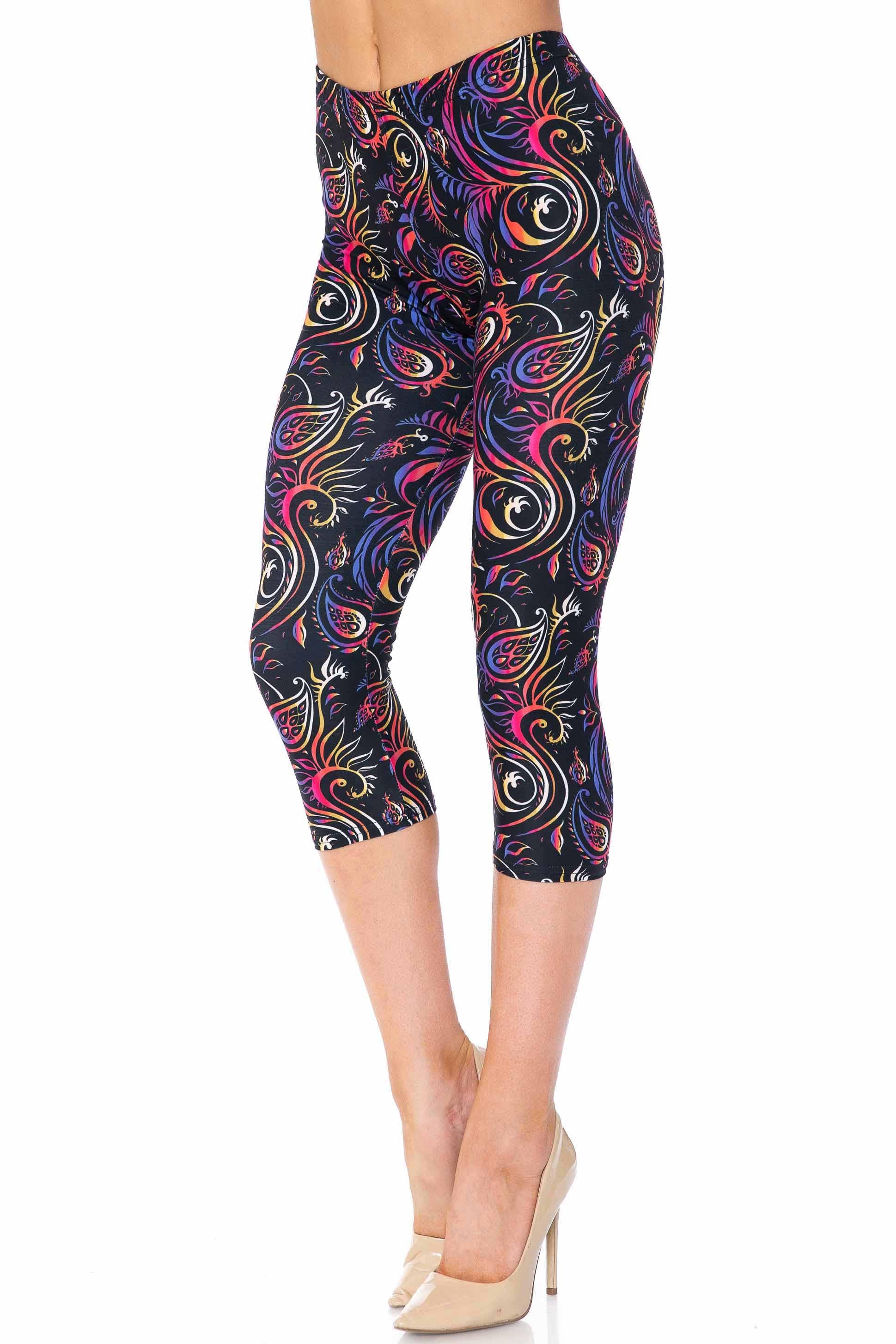 Creamy Soft Ombre Paisley Swirl Extra Plus Size Capris - 3X-5X - USA Fashion (XPlus One Size,Black)